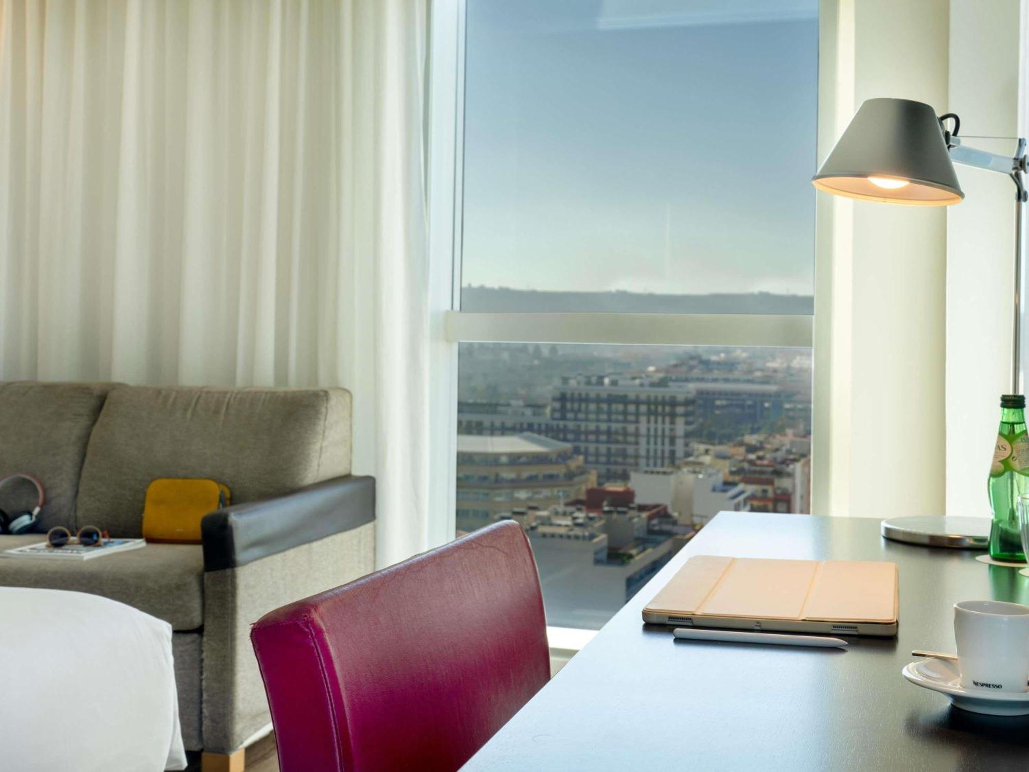 Novotel Barcelona City — Fotografii 2